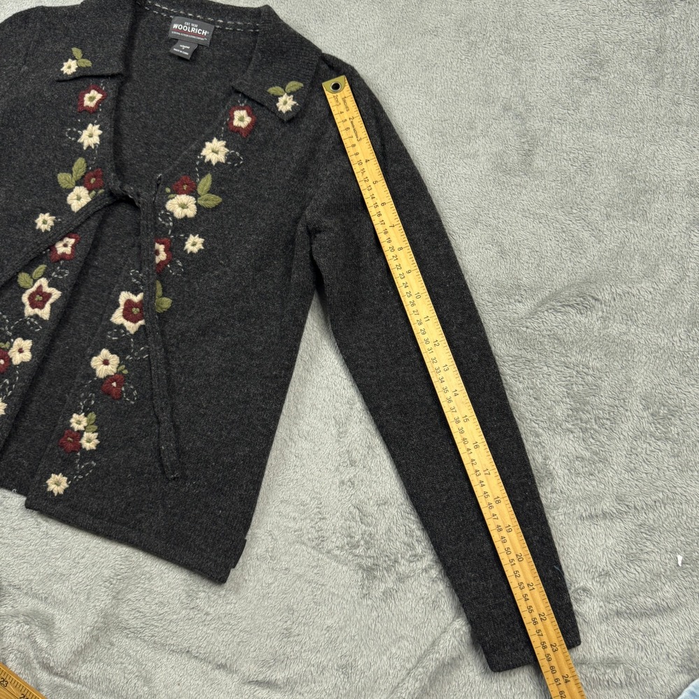 Woolrich Lambswool Floral Embroidered Cardigan Sweater Onyx Heather Gray Small - Picture 13 of 15